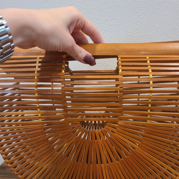 Bamboo Arc Bag - Picture 3 of 7